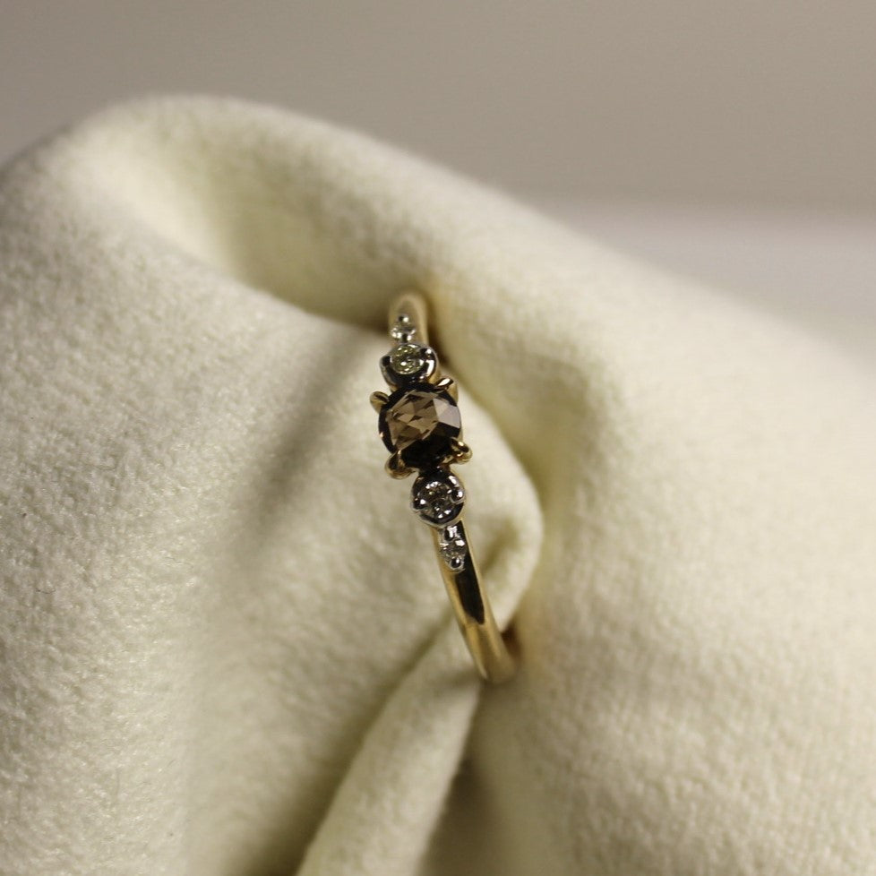 9ct Yellow Gold Round Smokey Quartz Ring