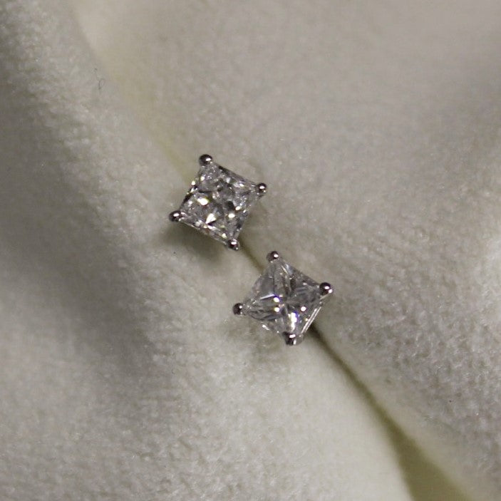 9CT White Gold Princess Cut Diamond Studs