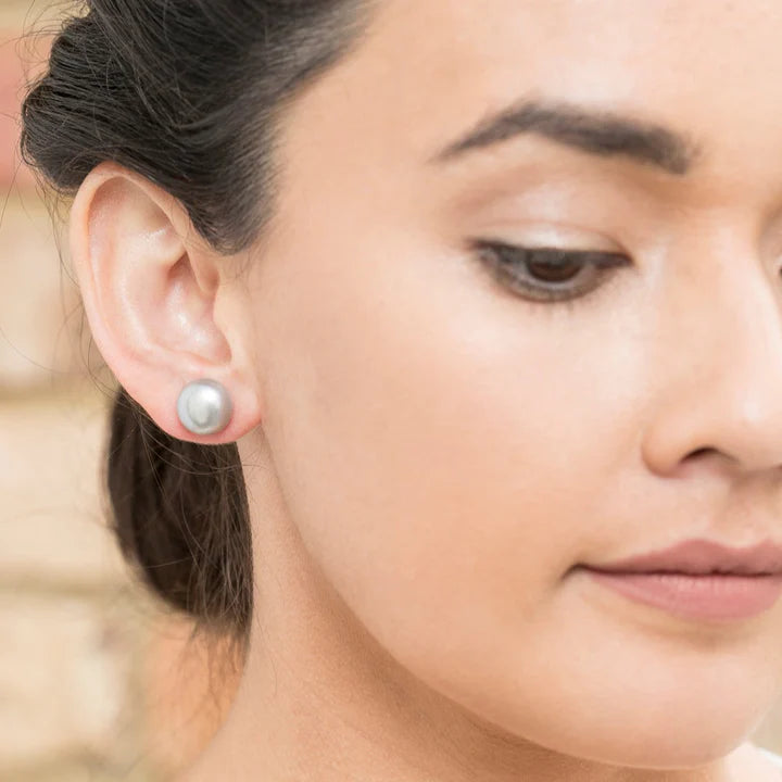 Ikecho Luna de Studs Button Freshwater Pearl 7mm
