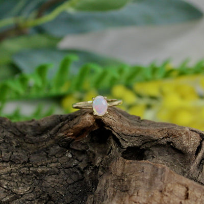 9ct Yellow Gold White Australian Opal Ring