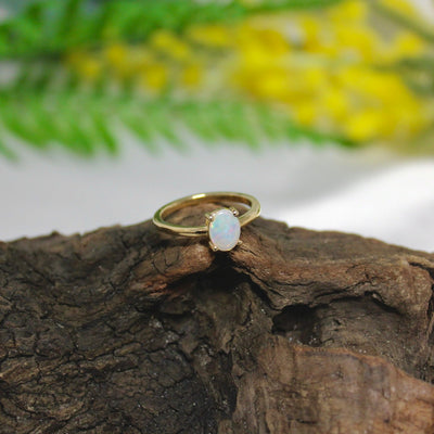 9ct Yellow Gold White Australian Opal Ring