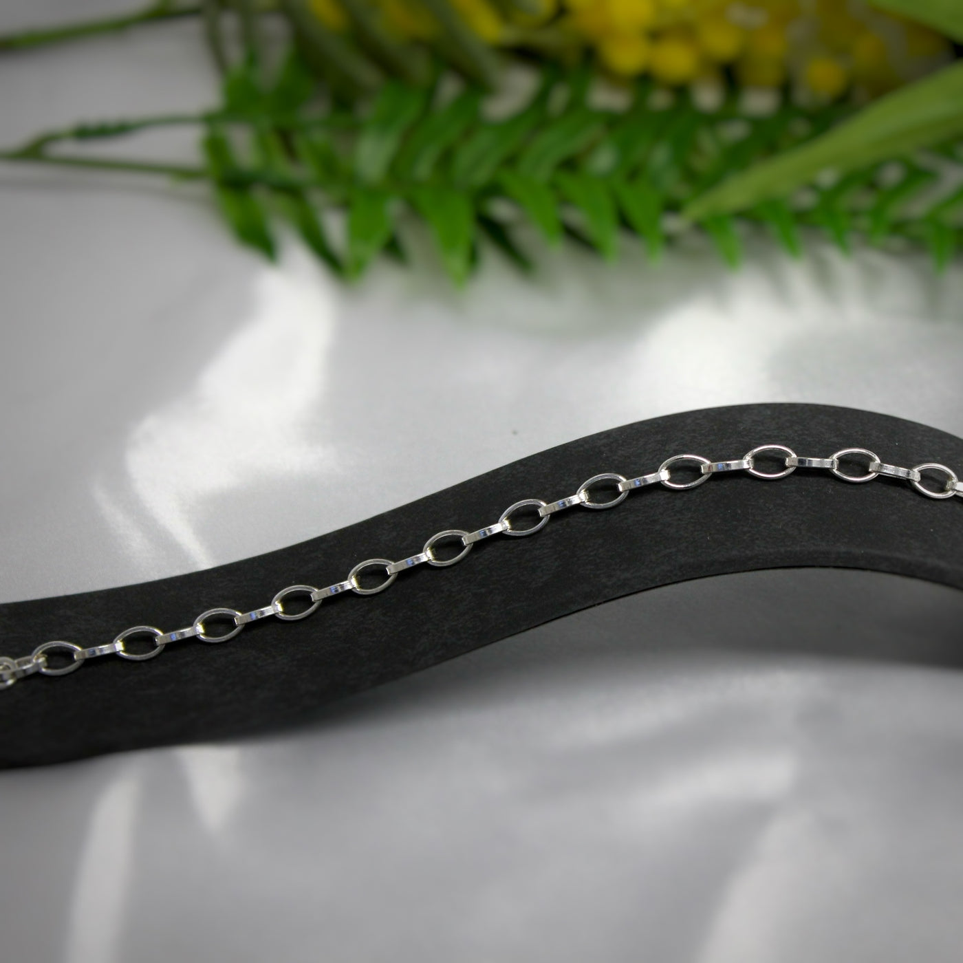 Sterling Silver Medium Flat Oval Belcher Bracelet
